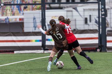 Bild 429 - wBJ FC St. Pauli - Walddoerfer SV : Ergebnis: 3:4